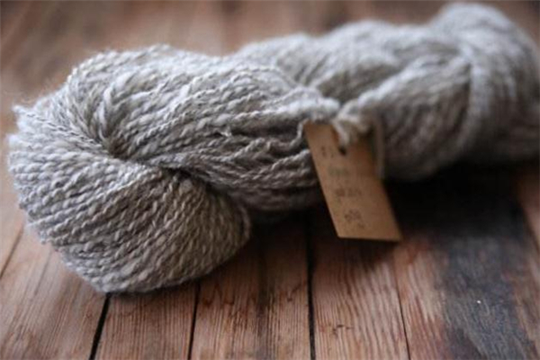 羊駝毛和羊毛哪個(gè)貴 前者價(jià)格更高 羊駝毛和羊毛哪個(gè)貴 前者價(jià)格更高