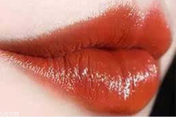 歐萊雅紛澤滋潤(rùn)唇膏試色 歐萊雅紛澤滋潤(rùn)口紅