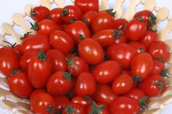 圣女果的功效和作用 可以美白哦 圣女果的功效和作用 可以美白哦