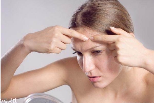 反復(fù)長(zhǎng)痘痘怎么辦 反復(fù)長(zhǎng)痘痘怎么調(diào)理 反復(fù)長(zhǎng)痘痘怎么辦 反復(fù)長(zhǎng)痘痘怎么調(diào)理