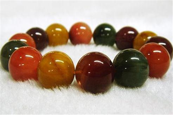 福祿壽水晶戴哪只手 水晶佩戴講究多 福祿壽水晶戴哪只手 水晶佩戴講究多