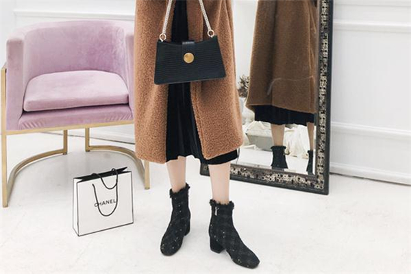 靴子能用鞋油嗎 根據(jù)皮質(zhì)來選 靴子能用鞋油嗎 根據(jù)皮質(zhì)來選