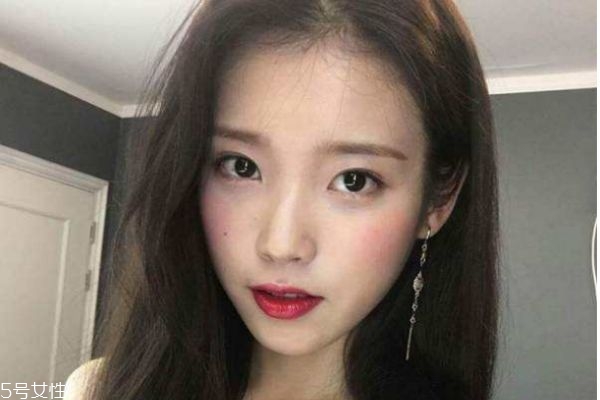 iu妝容教程 韓國(guó)可愛(ài)妝容畫法 iu妝容教程 韓國(guó)可愛(ài)妝容畫法