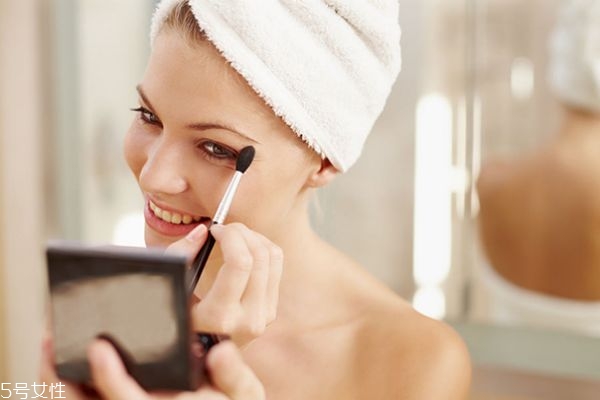 iu妝容教程 韓國(guó)可愛(ài)妝容畫法 iu妝容教程 韓國(guó)可愛(ài)妝容畫法