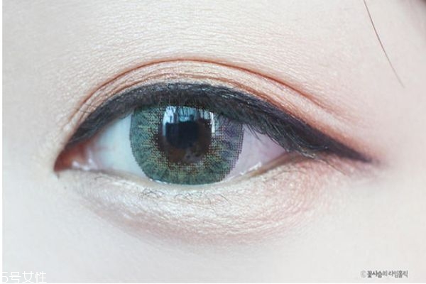 橘色妝容的畫法 冬日暖色妝容 橘色妝容的畫法 冬日暖色妝容