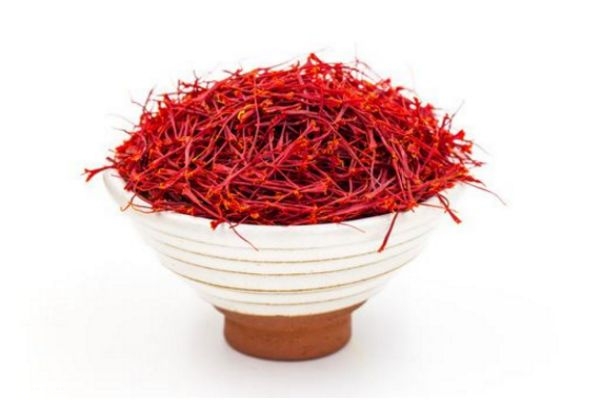 女人喝藏紅花的好處 女人喝藏紅花的功效與作用 女人喝藏紅花的好處 女人喝藏紅花的功效與作用