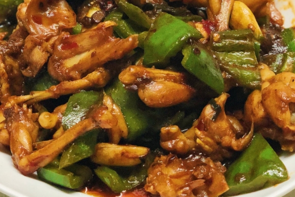 牛蛙怎么燒 這樣燒最美味 牛蛙怎么燒 這樣燒最美味