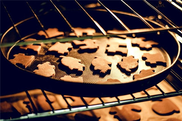 學(xué)做烘焙需要哪些工具 新手必備14項(xiàng)工具 學(xué)做烘焙需要哪些工具 新手必備14項(xiàng)工具