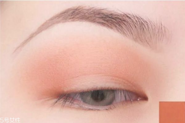 圣誕亮片妝怎么畫(huà) 圣誕眼妝怎么畫(huà)