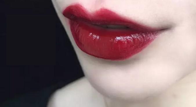 2018秋冬流行口紅顏色盤點(diǎn) 2018秋冬流行口紅顏色大全