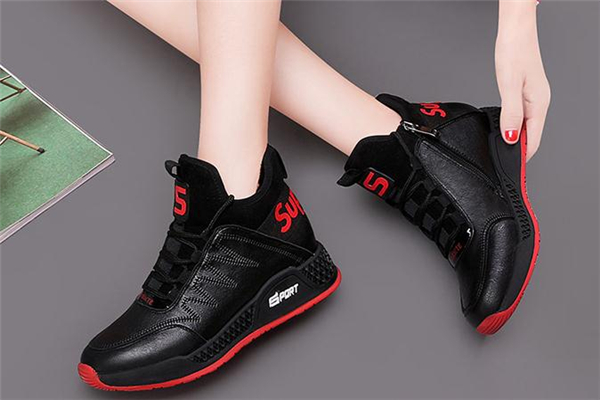 內增高鞋穿著舒服嗎 要看具體款式