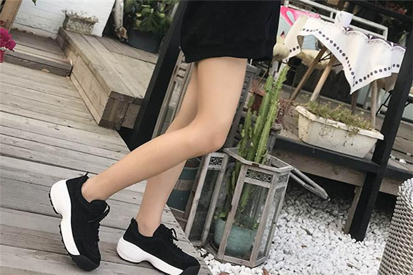 內增高鞋穿著舒服嗎 要看具體款式