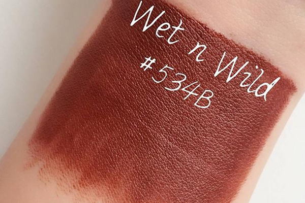 2018秋冬流行口紅顏色盤點(diǎn) 2018秋冬流行口紅顏色大全