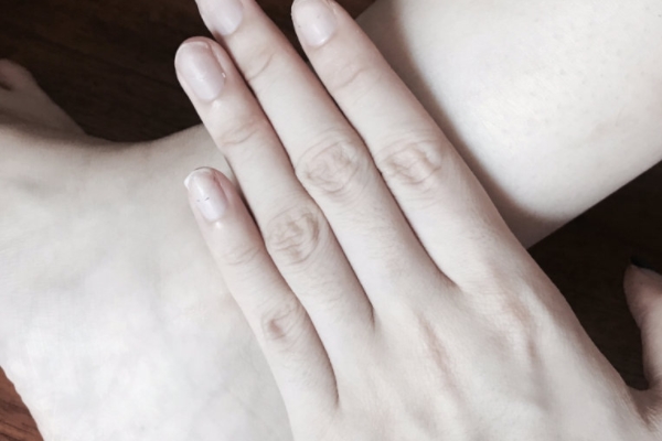 中醫(yī)里的艾灸養(yǎng)生都有哪些功效 中醫(yī)里的艾灸養(yǎng)生都有哪些功效