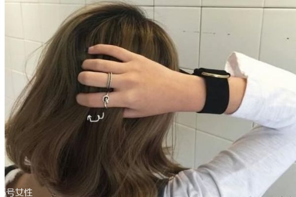 短頭發(fā)流行什么顏色 2019短發(fā)流行發(fā)色 短頭發(fā)流行什么顏色 2019短發(fā)流行發(fā)色