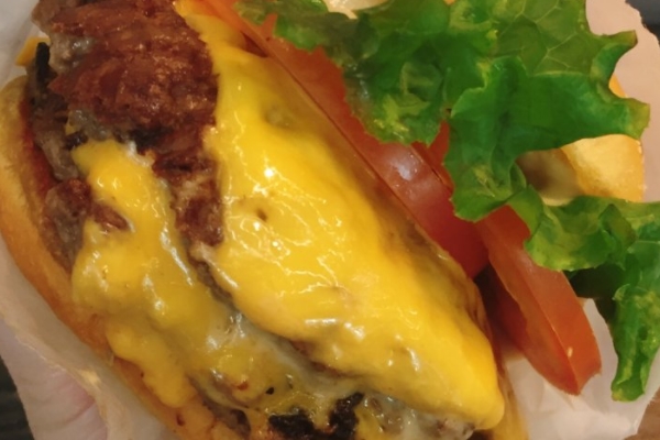 晚上吃漢堡會胖嗎 可能性很大 晚上吃漢堡會胖嗎 可能性很大