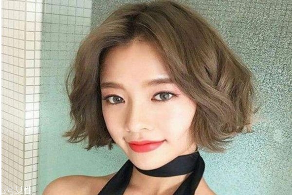 短頭發(fā)流行什么顏色 2019短發(fā)流行發(fā)色 短頭發(fā)流行什么顏色 2019短發(fā)流行發(fā)色