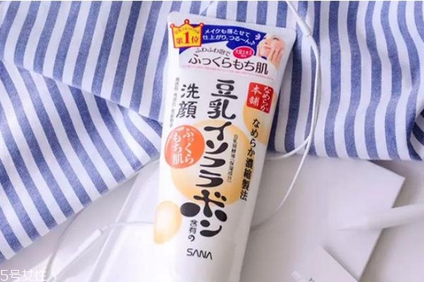 豆乳洗面奶可以卸妝嗎 豆乳洗面奶測評 豆乳洗面奶可以卸妝嗎 豆乳洗面奶測評