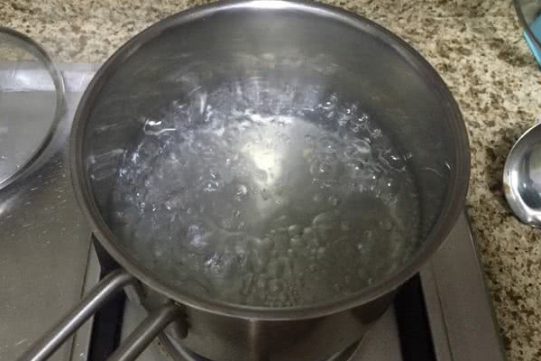 手被開水燙了怎么辦？開水燙傷怎么處理？