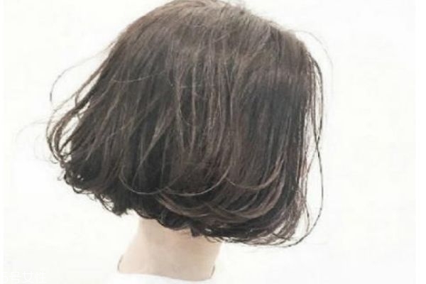 短頭發(fā)流行什么顏色 2019短發(fā)流行發(fā)色 短頭發(fā)流行什么顏色 2019短發(fā)流行發(fā)色