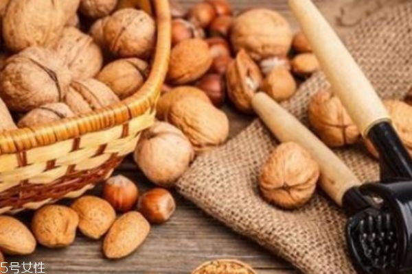 吃堅果會上火嗎 ?怎么吃堅果不上火 吃堅果會上火嗎 ?怎么吃堅果不上火