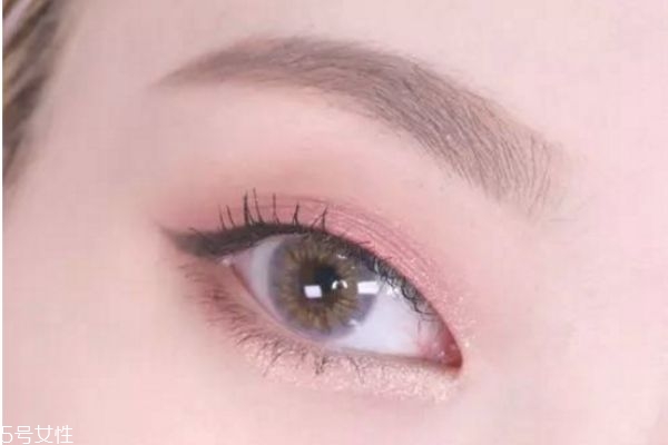 適合秋冬的眼妝 最強(qiáng)眼妝教程 適合秋冬的眼妝 最強(qiáng)眼妝教程