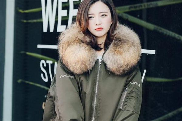 大毛領外套怎么搭配 冬天首選這5款 大毛領外套怎么搭配 冬天首選這5款