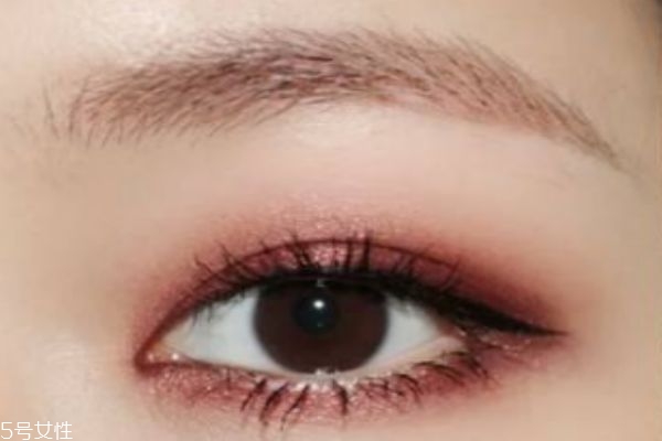 適合秋冬的眼妝 最強(qiáng)眼妝教程 適合秋冬的眼妝 最強(qiáng)眼妝教程