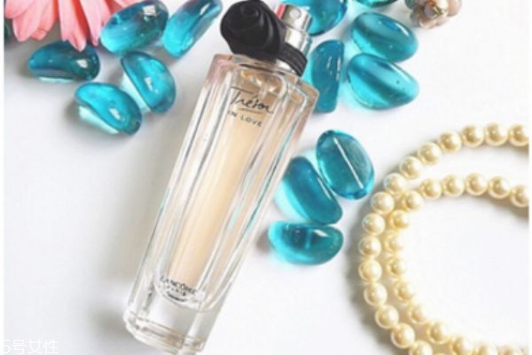 蘭蔻珍愛(ài)愛(ài)戀香水是什么味道 蘭蔻珍愛(ài)愛(ài)戀香水價(jià)格 蘭蔻珍愛(ài)愛(ài)戀香水是什么味道 蘭蔻珍愛(ài)愛(ài)戀香水價(jià)格