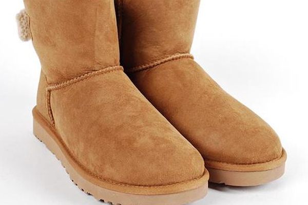 雪地靴可以水洗嗎？雪地靴能用洗衣機(jī)洗嗎？