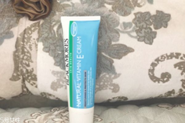 澳佳寶ve面霜膏體顏色 澳佳寶ve面霜油皮可以用嗎 澳佳寶ve面霜膏體顏色 澳佳寶ve面霜油皮可以用嗎