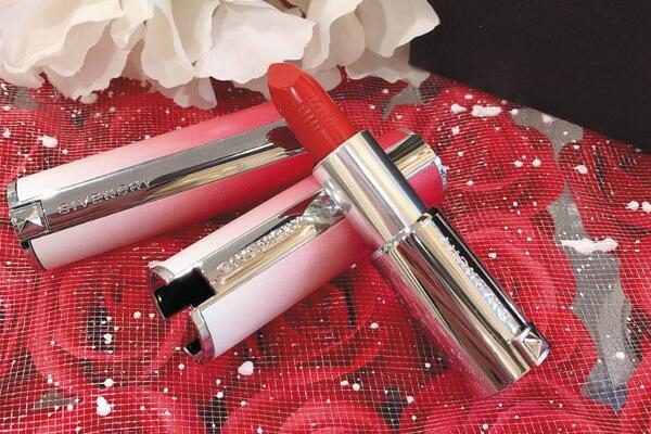 紀梵希2019春季限量口紅有什么 小羊皮換上漸變外衣 紀梵希2019春季限量口紅有什么 小羊皮換上漸變外衣