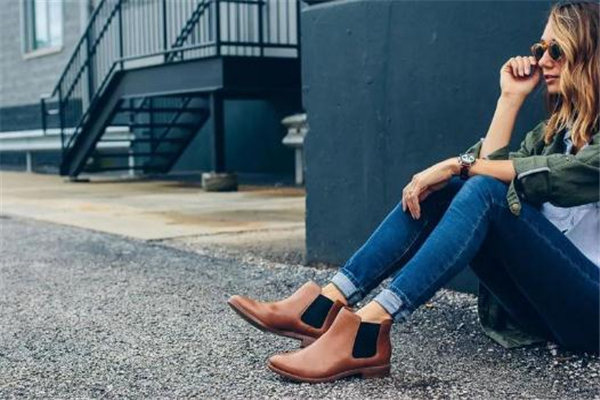 2019年流行什么靴子 秋冬時尚必備 2019年流行什么靴子 秋冬時尚必備