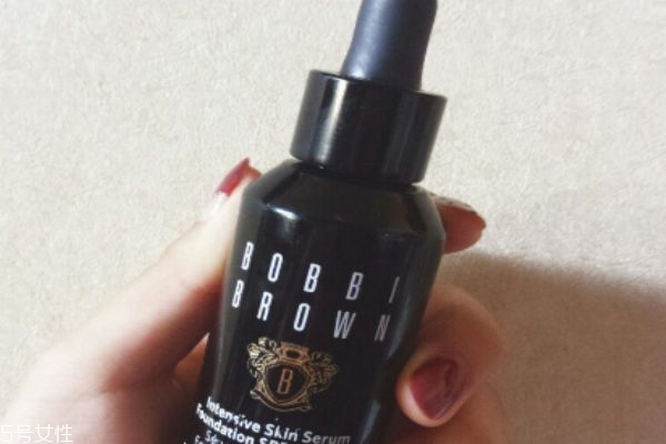 芭比布朗蟲草粉底液多少錢 可以養(yǎng)膚的粉底液 芭比布朗蟲草粉底液多少錢 可以養(yǎng)膚的粉底液