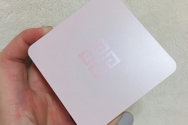 紀(jì)梵希大理石氣墊多少錢 紀(jì)梵希大理石氣墊怎么樣 紀(jì)梵希大理石氣墊多少錢 紀(jì)梵希大理石氣墊怎么樣