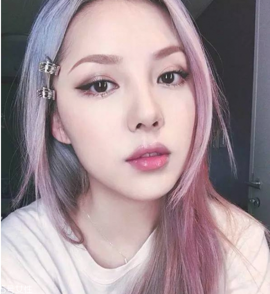 腫眼泡如何畫眼妝圖解 腫眼泡如何畫眼妝 腫眼泡如何畫眼妝圖解 腫眼泡如何畫眼妝