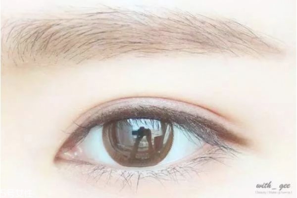 腫眼泡如何畫眼妝圖解 腫眼泡如何畫眼妝 腫眼泡如何畫眼妝圖解 腫眼泡如何畫眼妝