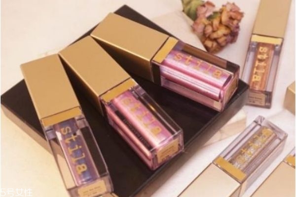 液體眼影用什么暈開 用指腹暈開 液體眼影用什么暈開 用指腹暈開