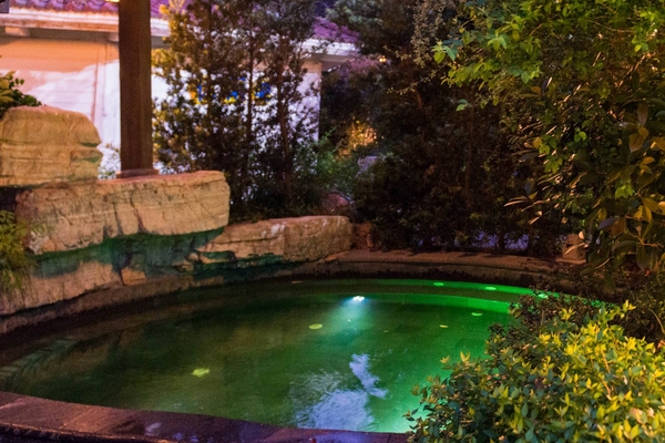 泡溫泉能帶手機(jī)嗎 看什么情況下 泡溫泉能帶手機(jī)嗎 看什么情況下