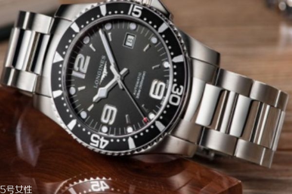 一萬塊左右的手表推薦 4款超人氣手表推薦 一萬塊左右的手表推薦 4款超人氣手表推薦