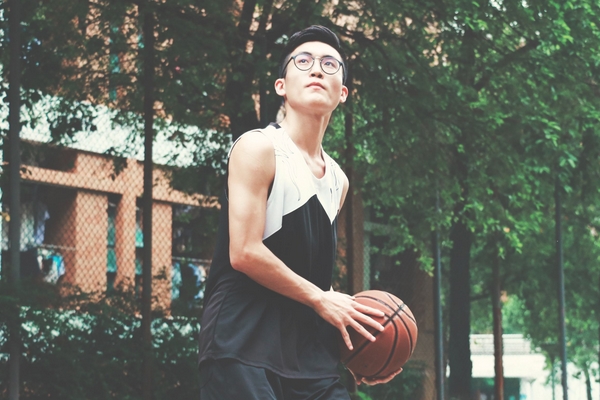 打籃球能瘦腿嗎 有這個(gè)可能 打籃球能瘦腿嗎 有這個(gè)可能