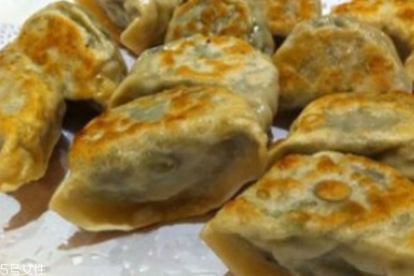 餃子怎么煎才脆 這樣煎出來又脆又香 餃子怎么煎才脆 這樣煎出來又脆又香