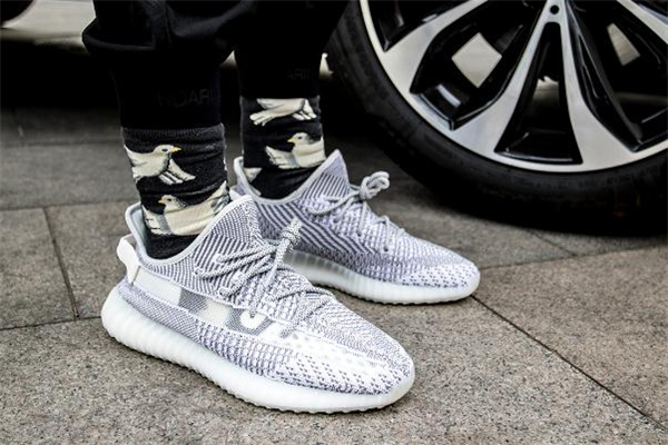 yeezy 350 static怎么預(yù)約 最全搶購攻略 yeezy 350 static怎么預(yù)約 最全搶購攻略
