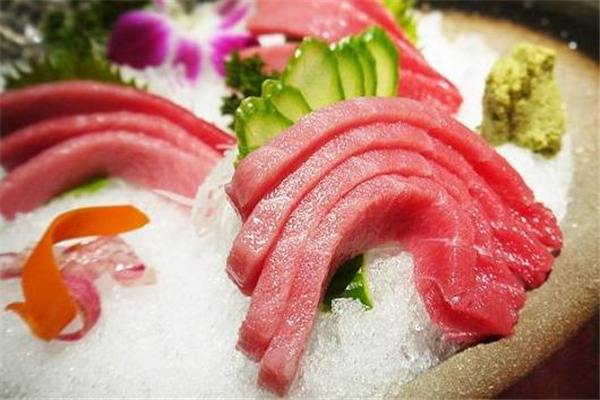 吞拿魚和金槍魚一樣嗎 是一種東西 吞拿魚和金槍魚一樣嗎 是一種東西