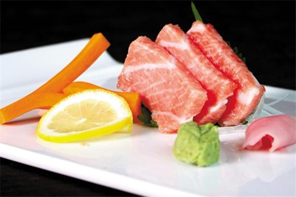 吞拿魚和金槍魚一樣嗎 是一種東西 吞拿魚和金槍魚一樣嗎 是一種東西