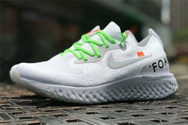 跑鞋和訓(xùn)練鞋的區(qū)別 學(xué)會分清楚 跑鞋和訓(xùn)練鞋的區(qū)別 學(xué)會分清楚