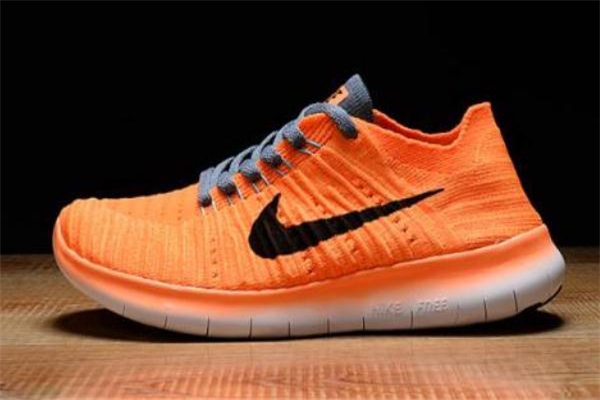 跑鞋和訓(xùn)練鞋的區(qū)別 學(xué)會分清楚 跑鞋和訓(xùn)練鞋的區(qū)別 學(xué)會分清楚