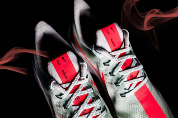 跑鞋會越穿越大嗎 會變松一點(diǎn) 跑鞋會越穿越大嗎 會變松一點(diǎn)