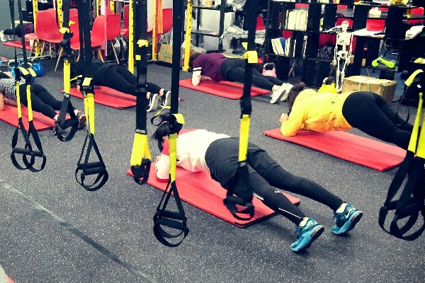 平板支撐是練什么的 主要是練腰腹部 平板支撐是練什么的 主要是練腰腹部