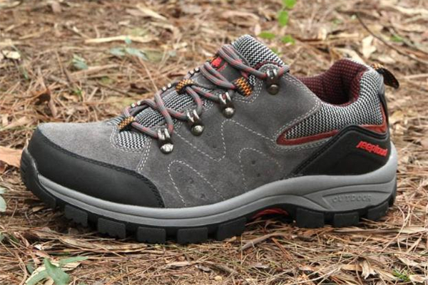 徒步鞋適合平時(shí)穿嗎 平時(shí)可以穿